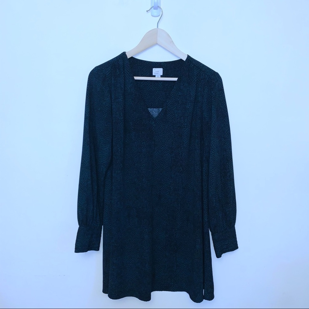 A New Day Green & Black Printed V-Neck Dress